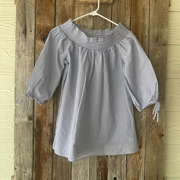 Melissa Paige Tops - Melissa Paige Blue & White Striped Blouse Smocking Seer Sucker Medium 3/4 sleeve